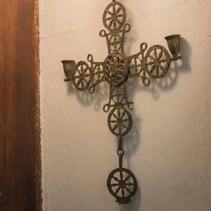 croce maronita in bronzo 32x75cm