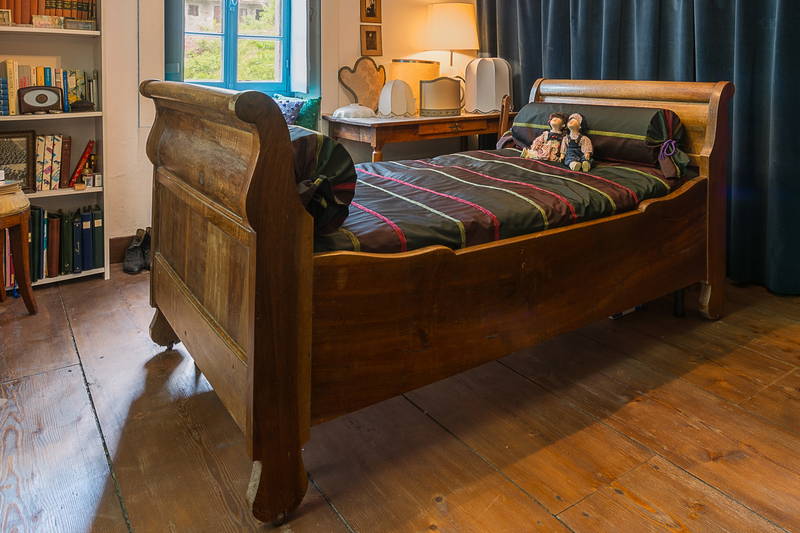 letto a barca valsesiano in noce 115x190cm 