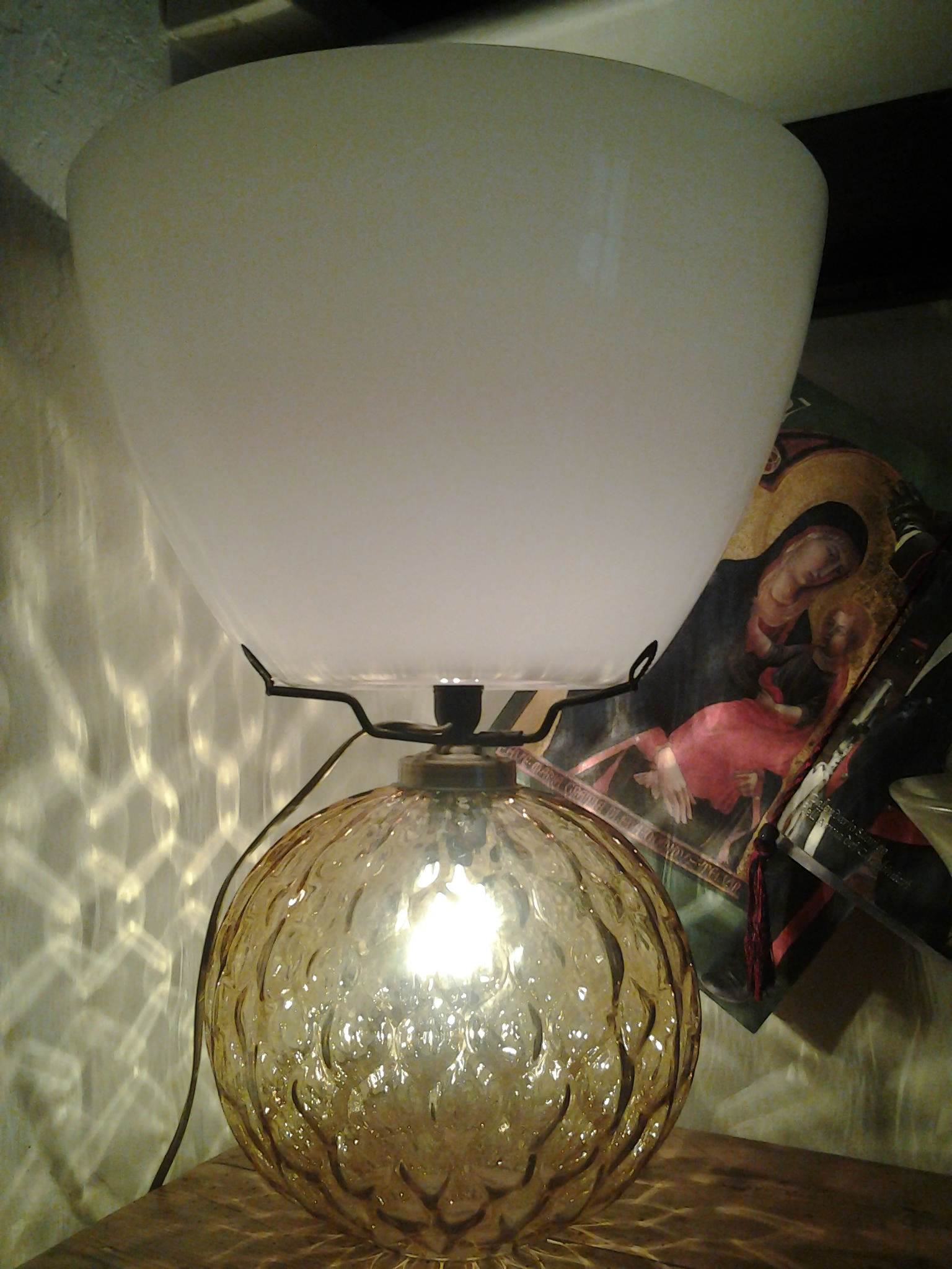 lampada in vetro con doppia illuminazione